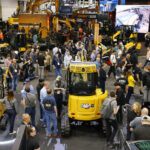 CONEXPO-CON_AGG 2026 展会现场，观众参观工程机械设备